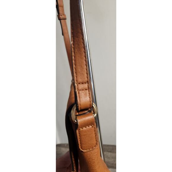 LC Lauren Conrad Tan Faux Suede Crossbody Purse - Picture 5 of 10